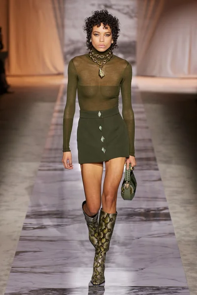 Look 38
